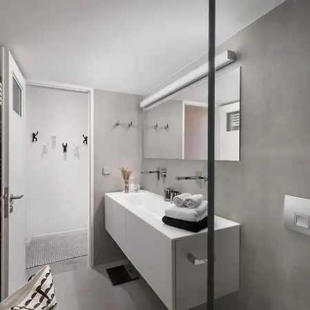 Modern In Acropolis Area